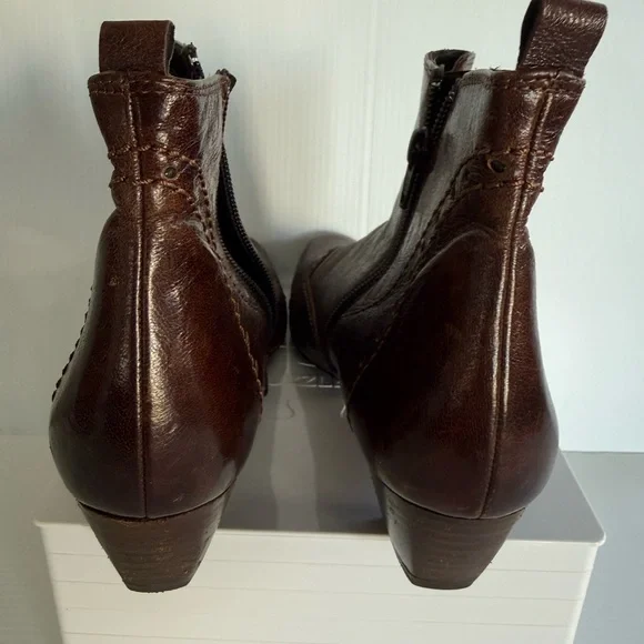 PAUL GREENE Leather Booties - Picture 5 of 10